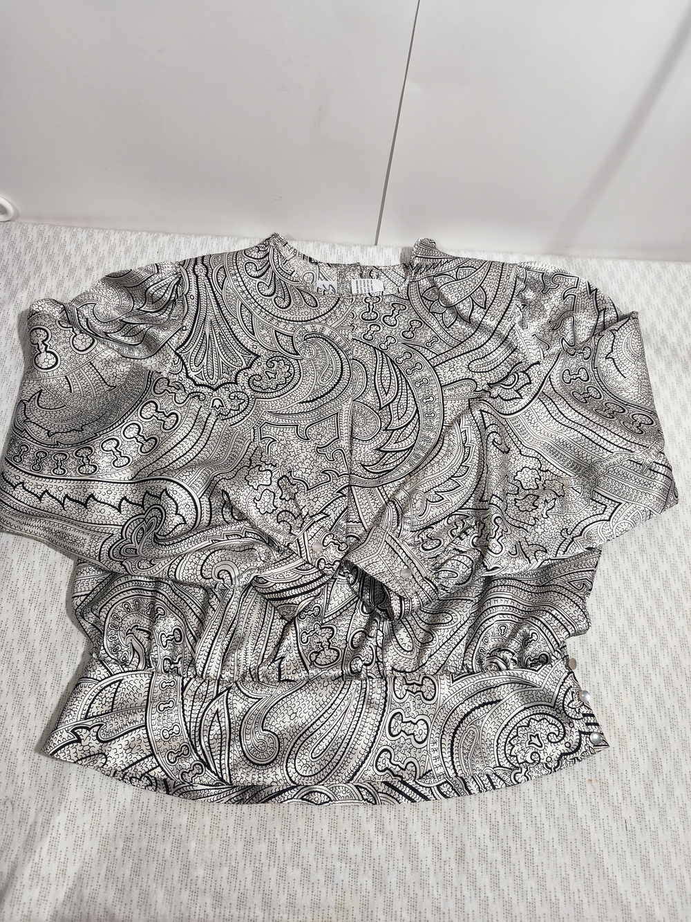 Black & White Paisley Print Blouse - Women's Long Sleeve Top